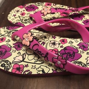 Coach poppy flip flops